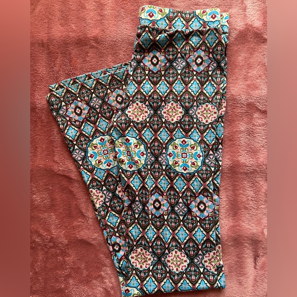 Flare lightweight stretchy print pant